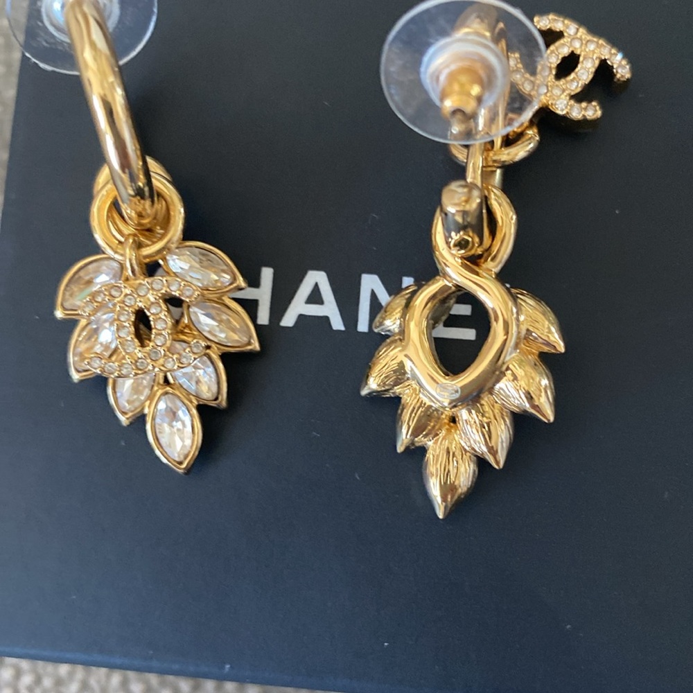 Chanel Earrings - Authentic NIB - Picture 2 of 4